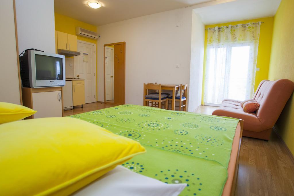 Apartments Makarska Exterior foto